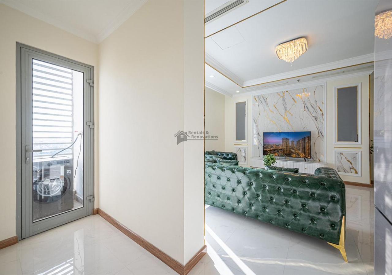 The Vinhomes Central Park Apartments - The Buildings Surrounding Landmark 81 مدينة هوشي منه المظهر الخارجي الصورة