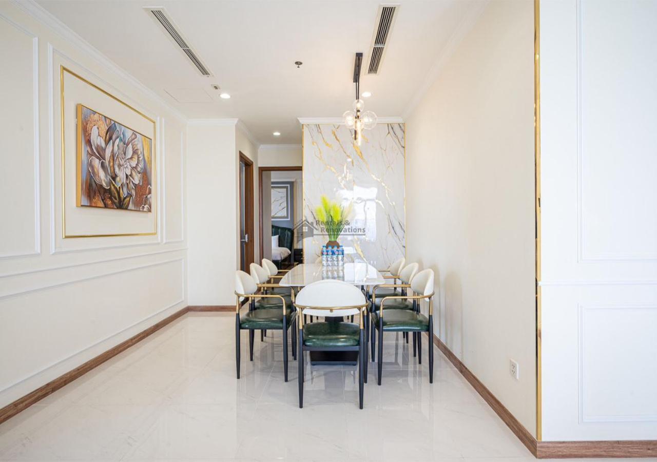The Vinhomes Central Park Apartments - The Buildings Surrounding Landmark 81 مدينة هوشي منه المظهر الخارجي الصورة
