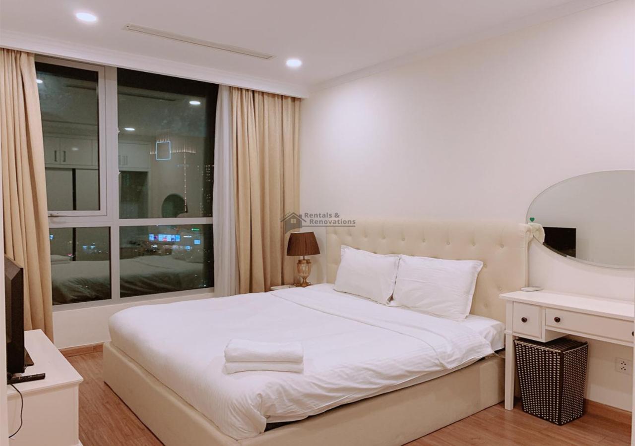The Vinhomes Central Park Apartments - The Buildings Surrounding Landmark 81 مدينة هوشي منه المظهر الخارجي الصورة