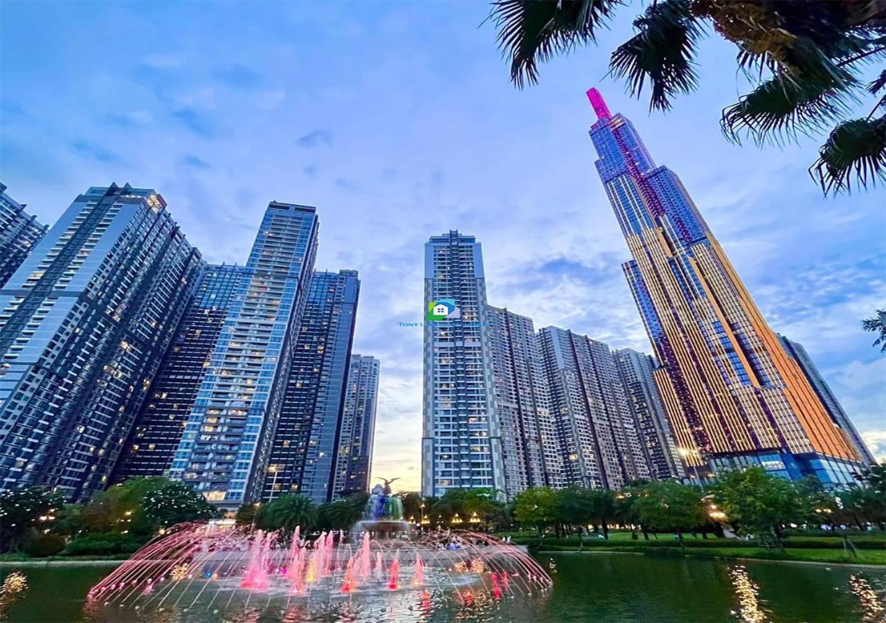 The Vinhomes Central Park Apartments - The Buildings Surrounding Landmark 81 مدينة هوشي منه المظهر الخارجي الصورة