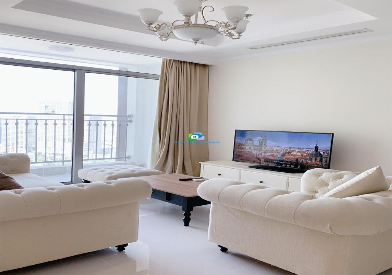 The Vinhomes Central Park Apartments - The Buildings Surrounding Landmark 81 مدينة هوشي منه المظهر الخارجي الصورة